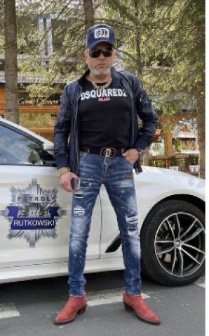 [VIDEO] Kto przebił opony i podpalił auto w Żywcu? Rutkowski wkracza do akcji!